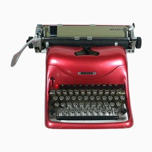 Máquina de escribir manual Lexikon 80 italiana metalizada en rosa de Olivetti, 1951