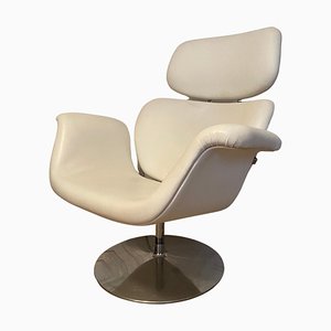 Large Tulip Lounge Chair in White Leather by Pierre Paulin for Artifort, 1960s