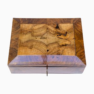 Cofanetto Biedermeier in noce, XIX secolo
