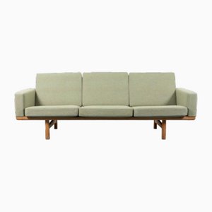 Mid-Century Sofa Model Ge236 by Hans Wegner for Getama