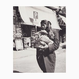 Hanna Seidel, Hong Kong Collector Man, 1960s, Silver Gelatin Print