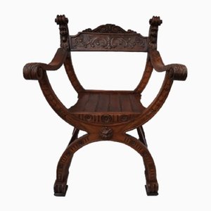 Gotischer Renaissance Stuhl aus geschnitztem Nussholz, 19. Jh., Italien