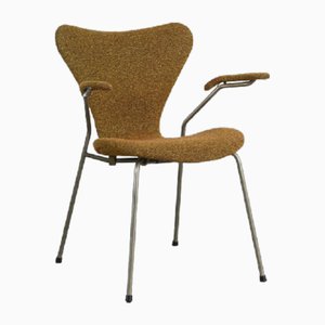 Sedia nr. 3207 di Arne Jacobsen per Fritz Hansen, anni '70