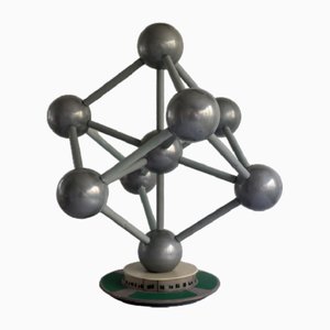 Grande Sculpture Atomique en Plastique, 1958