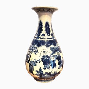 19th Century Chinese Children Playing in the Park Motif Vase