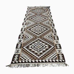 Tapis de Couloir Diamond Oushak Vintage en Laine Blanche