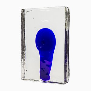Escultura de vidrio transparente y azul de Eckhard Schichtel
