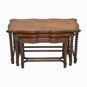 Tavolini ad incastro antichi in legno di noce intarsiato, anni '20, set di 3