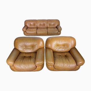 Vintage Cognac Leather Sofa and Armchairs by Sapporo for Mobil Girgi, Italy, 1970s, Set of 3