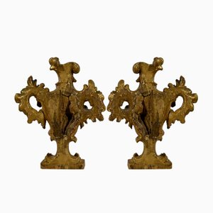 Portacandele fiorentini in tiglio dorato, fine XVIII secolo, set di 2
