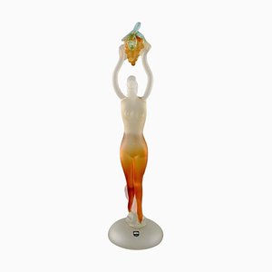 Escultura de mujer grande con uvas de cristal de Murano soplado, años 60