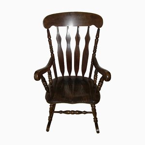 Rocking Chair Antique en Bois Foncé