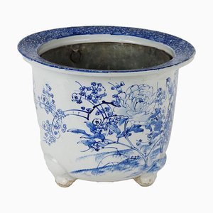 Japanese Hirado Jarnière in Porcelain