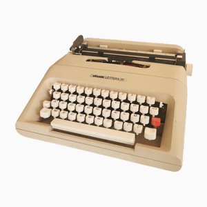 Machine à Écrire Lettera 35 de Olivetti, Yougoslavie, 1970s