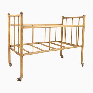 Kinderbett aus Kiefernholz, 1920er