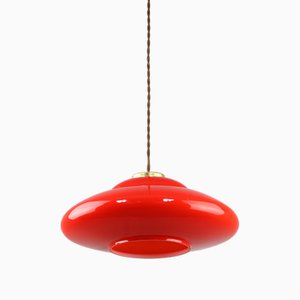 Lampe Soucoupe Mid-Century en Verre Rouge et Laiton