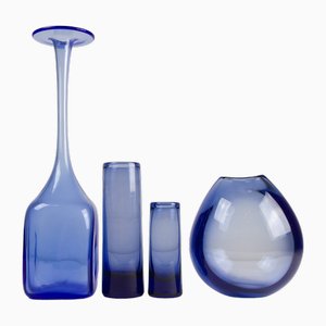 Jarrones daneses vintage de vidrio en azul zafiro de Holmegaard, años 50. Juego de 4