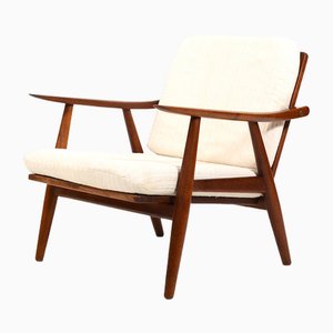 Poltrona GE-270 in teak di Hans J. Wegner per Getama, anni '50