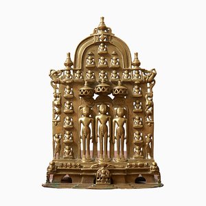 Retable Jain Antique avec Trois Jinas Debout, 1560