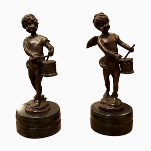 Esculturas de querubines franceses de bronce. Juego de 2