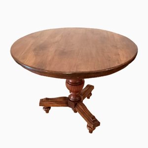 19th Century Walnut Round Table, 1890s