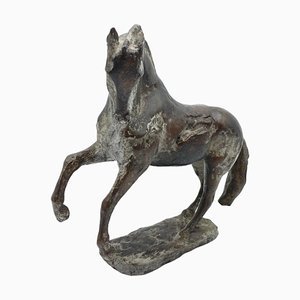 Scultura di cavallo rampante in bronzo di Annemarie Haage