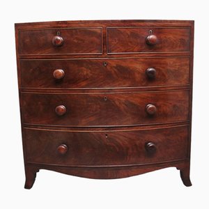 Early 19th Century Mahogany Bowfront Chest of Drawers of Nice Proportions, 1820s