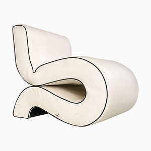 Modern Italian White Leather Curved Armchair attributed to Augusto Betti for Habitat Faenza, 1970s