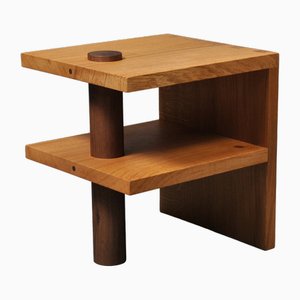 Handgefertigter Tisch aus Eiche & Nussholz von Sum Furniture