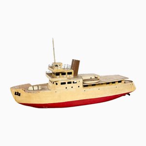 Maqueta de barco vintage pequeño de madera