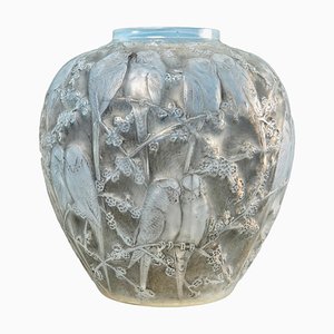 Opalescent Parrots Vase by René Lalique, 1919