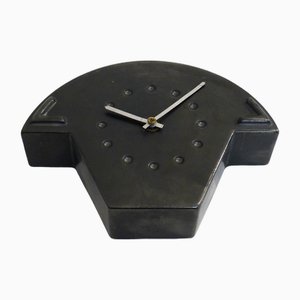 Petite Horloge Mid-Century en Faïence Noire Argentée, 1940s