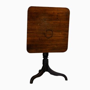 Tavolino antico in quercia