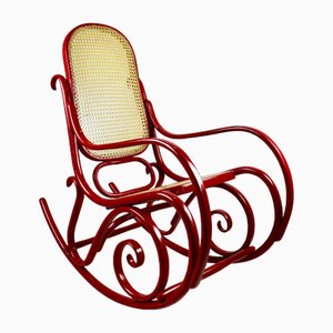 Rocking Chair Vintage Rouge attribuée à Michael Thonet