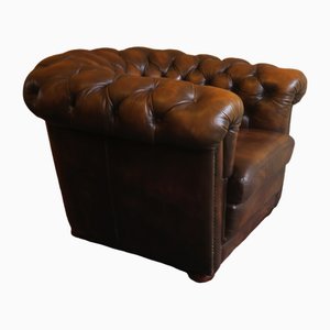 Chesterfield Club Armchair in Chestnut-Coloured Leather