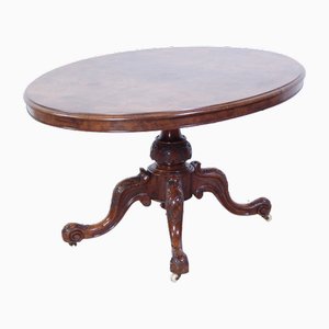 Mesa de vela oval de estilo victoriano