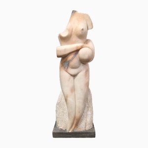 Torso femenino, años 70, escultura grande de mármol