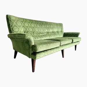 Sofá de tres plazas vintage de terciopelo verde