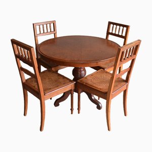 Antiker runder Mahagoni Esstisch & Vier Stühle, 5 . Set