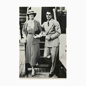Unbekannt, Lady Astor mit Boxer Enzo Fioramente, Vintage Schwarzweiß Fotografie, 1960er