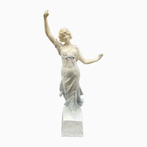 Figure de Femme Art Nouveau en Céramique Viennoise