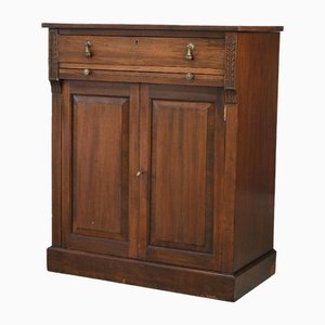 Mueble de caoba de principios del siglo XX