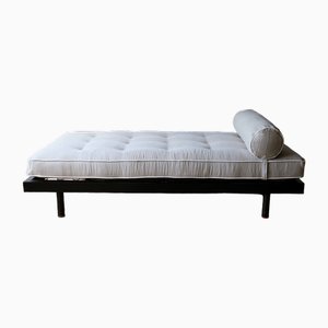 Sofá cama de Jean Prouvé, años 50