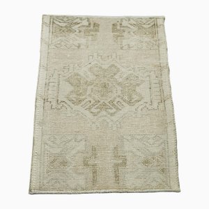 Tappeto vintage beige sovratinto