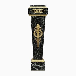 Columna Imperio de chapa de mármol verde y decoración de bronce dorado, década de 1880