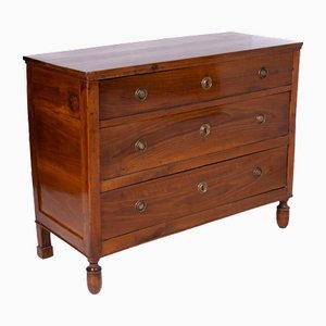 Chest of Drawers in Walnut