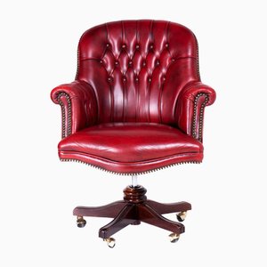 Burgundy Tufted Leather Armchair in Chester Style