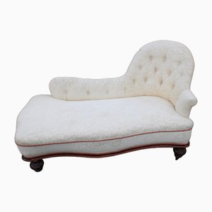 Shaped Mahogany Chaise Lounge with Cream Upholstery, 1900s