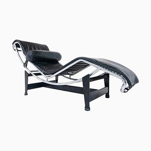 Poltrona LC4 in pelle nera attribuita a Le Corbusier per Cassina, Italia, anni '60