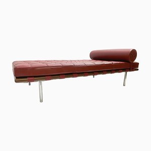 Sofá cama Barcelona de cuero burdeos atribuido a Ludwig Mies Van Der Rohe para Knoll, años 90